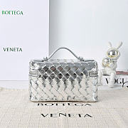 Bottega Veneta Bang Bang Metallic Leather Vanity bag silver - 5
