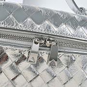 Bottega Veneta Bang Bang Metallic Leather Vanity bag silver - 3