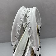 Balenciaga Le City Small raffia shoulder bag in white - 2