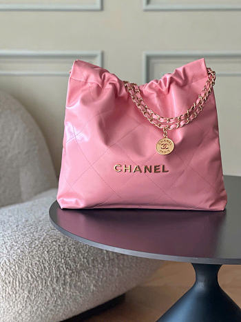 Chanel 22 Medium Handbag Pink Calfskin & Gold Metal