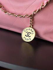 Chanel 22 Medium Handbag Pink Calfskin & Gold Metal - 3