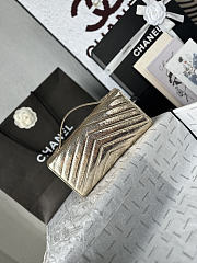 Chanel Clutch Bag In Gold Color Silver Hardware - 4