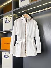  Burberry Short Nylon Blackpool Parka White - 1
