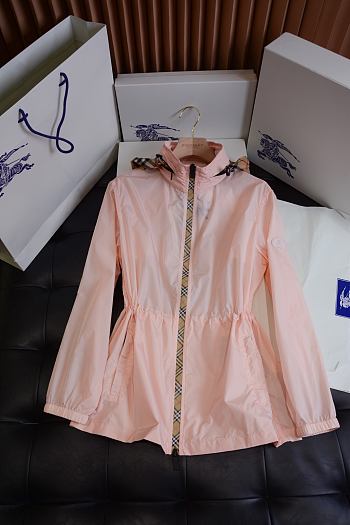 Burberry Short Nylon Blackpool Parka Pink