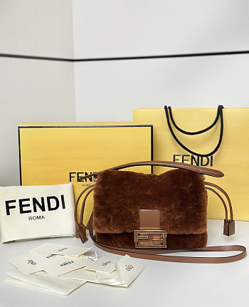 Fendi Mamma Baguette Mini Brown shearling bag