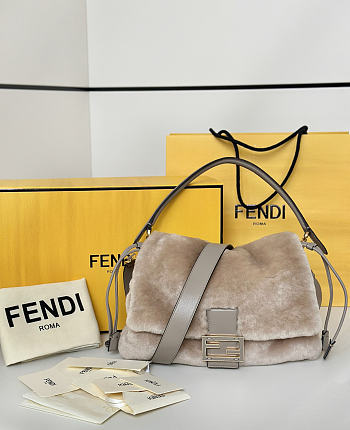 Fendi Mamma Baguette Medium Gray shearling bag