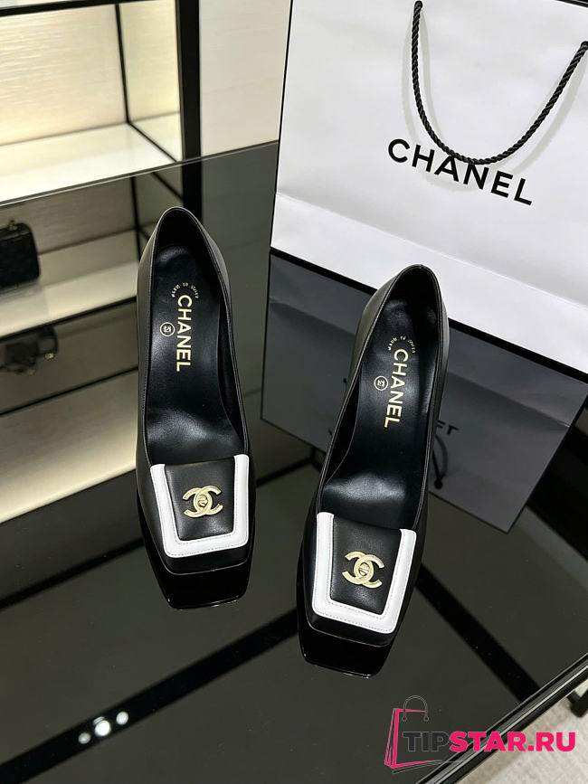 Chanel Turnlock Square Toe Pumps / Flats Black 90mm - 1