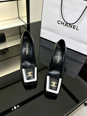 Chanel Turnlock Square Toe Pumps / Flats Black 90mm