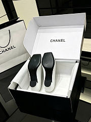 Chanel Turnlock Square Toe Pumps / Flats Ivory 90mm - 6