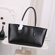Chanel Spring Summer 2026 Small Shopping Bag Black - 4