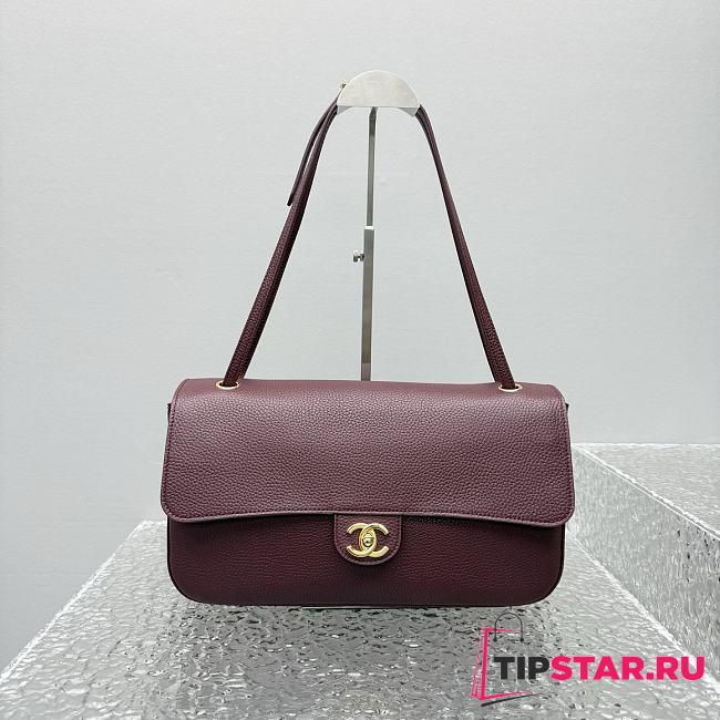 Chanel 32 Spring-Summer 2026 Gold Hardware Maxi Flap Bag In Burgundy - 1