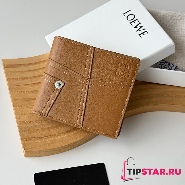 Loewe Panta logo-debossed Wallet In Brown - 1