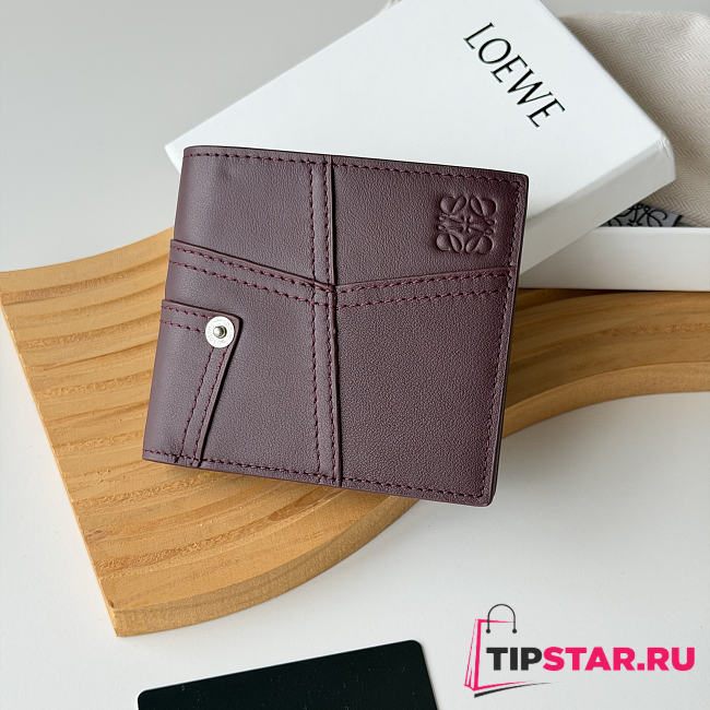 Loewe Panta logo-debossed Wallet In Burgundy - 1