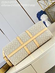 Louis Vuitton Keepall Bandoulière 45 Beige Pepper - 4