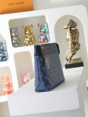Louis Vuitton Pochette Voyage Souple Monogram Shadow Navy Blue - 2