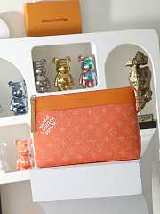 Louis Vuitton Pochette Voyage Souple Monogram Shadow Orange - 1