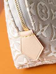 Louis Vuitton Pochette Cosmétique PM Peuplier Beige - 3