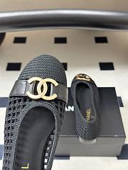 Chanel Woven Ballet Flats with Raffia Grass In Black - 2