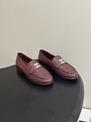 Chanel Métiers d’art 2026 Mocassins Crumpled Shiny Lambskin In Burgundy - 1