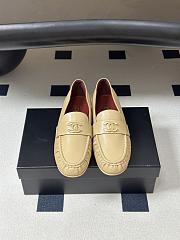 Chanel Métiers d’art 2026 Mocassins Crumpled Shiny Lambskin In Beige - 6