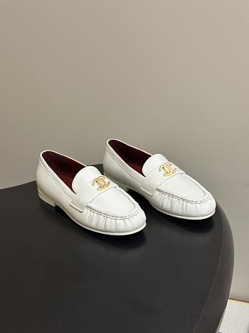 Chanel Métiers d’art 2026 Mocassins Crumpled Shiny Lambskin In White