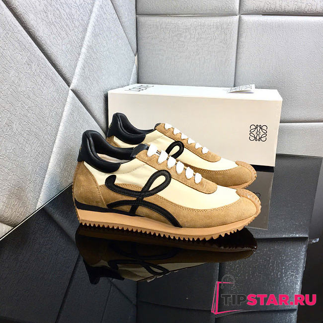 Loewe Flow Runner sneaker in brown - 1