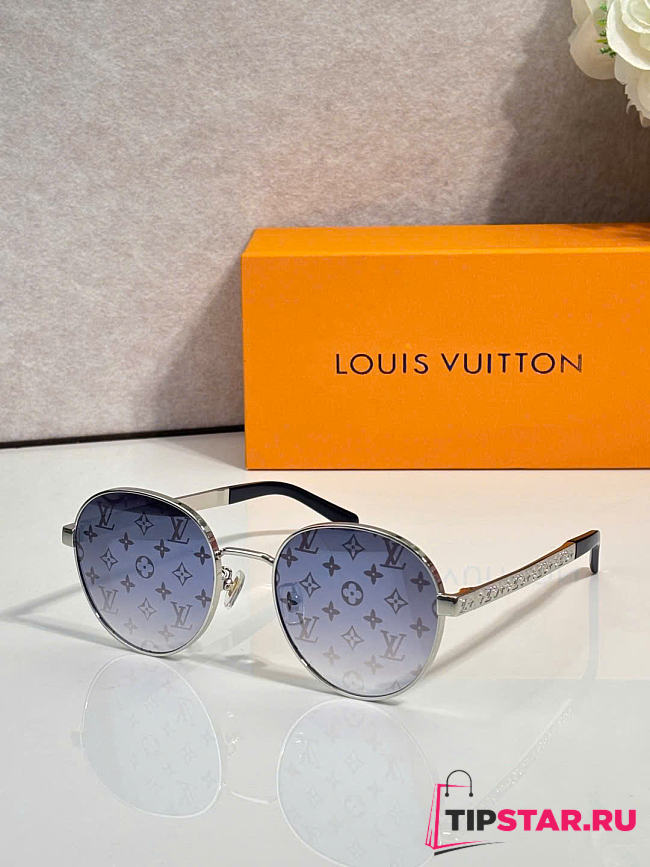 Louis Vuitton Monogram Round Sunglasses - 1