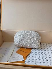 Louis Vuitton Pochette Cosmétique PM Peuplier Beige M2A320 - 1