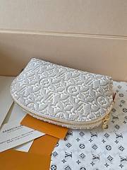 Louis Vuitton Pochette Cosmétique PM Peuplier Beige M2A320 - 6