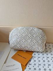 Louis Vuitton Pochette Cosmétique PM Peuplier Beige M2A320 - 4