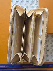 Louis Vuitton Zippy Wallet Monogram Emblème Peuplier - 3