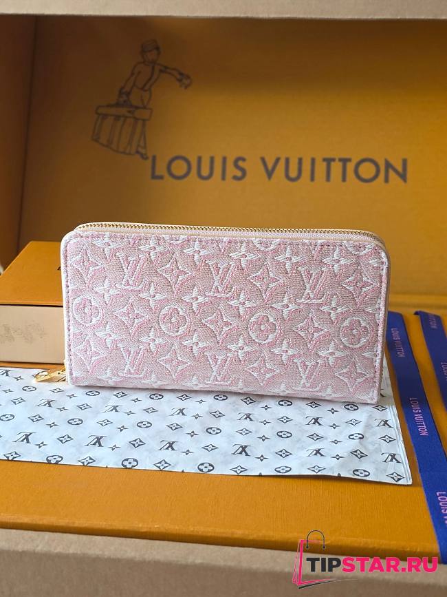 Louis Vuitton Zippy Wallet Monogram Rose Ruby Pink - 1