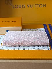 Louis Vuitton Zippy Wallet Monogram Rose Ruby Pink - 4