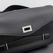 Balenciaga Le 7 Cube Messenger Bag Small in black grained calfskin - 5