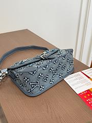 Louis Vuitton Diane monogram washed denim bag - 6