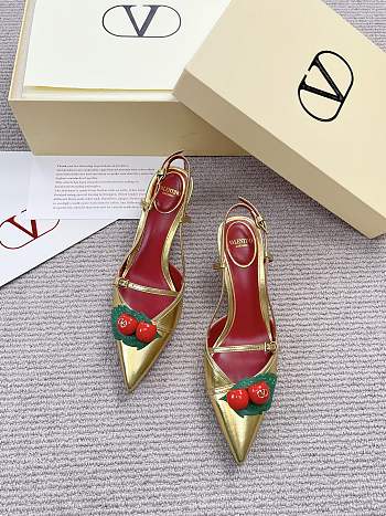 Valentino 50mm Garavani Cherryfic Slingback In Gold