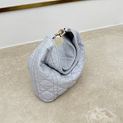 Dior Mini Sac hobo Dior Toujours Bag In Pearl Gray - 6