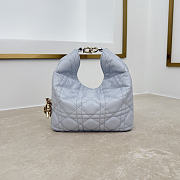 Dior Mini Sac hobo Dior Toujours Bag In Pearl Gray - 5