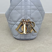 Dior Mini Sac hobo Dior Toujours Bag In Pearl Gray - 4