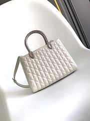 Bvlgari Serpentine Duo Top Handle Bag In White - 1
