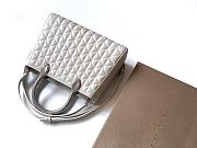Bvlgari Serpentine Duo Top Handle Bag In White - 3