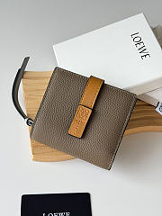 Loewe Leather Vertical Wallet Gray - 3