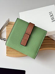 Loewe Leather Vertical Wallet Green - 3