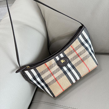 Burberry Highlands Shoulder Bag Nova Check