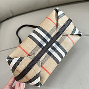 Burberry Highlands Shoulder Bag Nova Check - 5