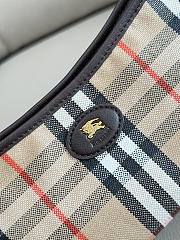 Burberry Highlands Shoulder Bag Nova Check - 4
