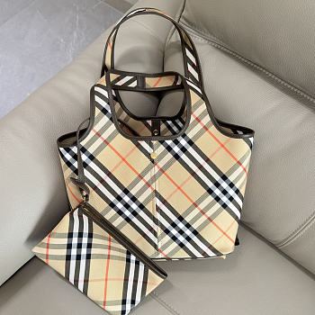 Burberry Check Tote Bag In Beige