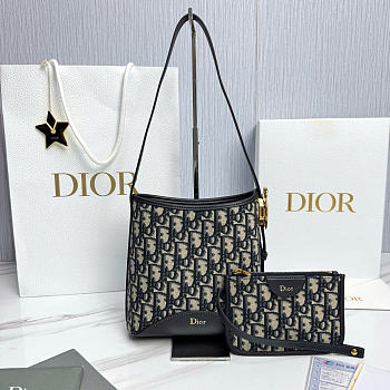 Dior Small Médaillon Bucket Bag Blue Dior Oblique Jacquard