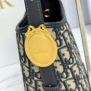 Dior Small Médaillon Bucket Bag Blue Dior Oblique Jacquard - 2