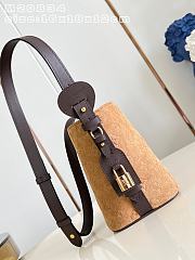 Louis Vuitton All In BB Size 16x18x12 cm - 5